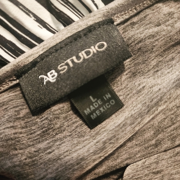 AB Studio Heathered Grey Pleated Ruched Short Sleeve Top Women's Large L EUC - Picture 5 of 7